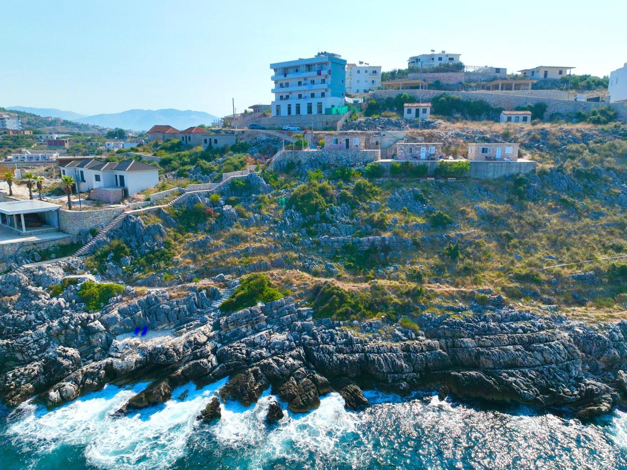 Prive Hill Saranda Villa Bagian luar foto