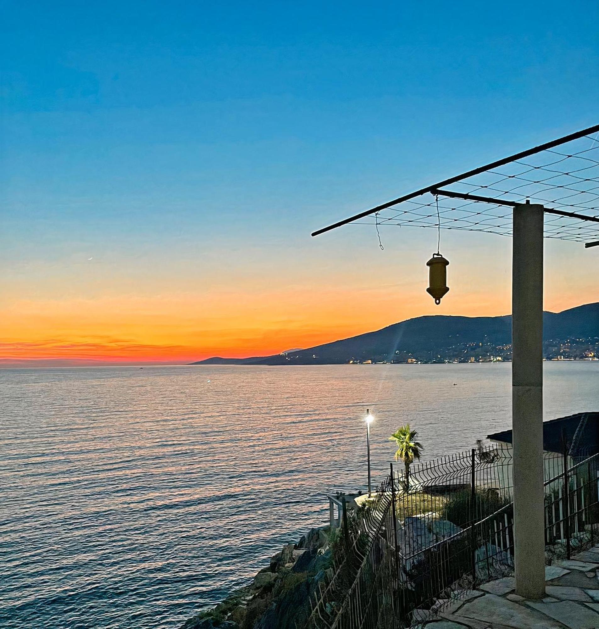 Prive Hill Saranda Villa Bagian luar foto