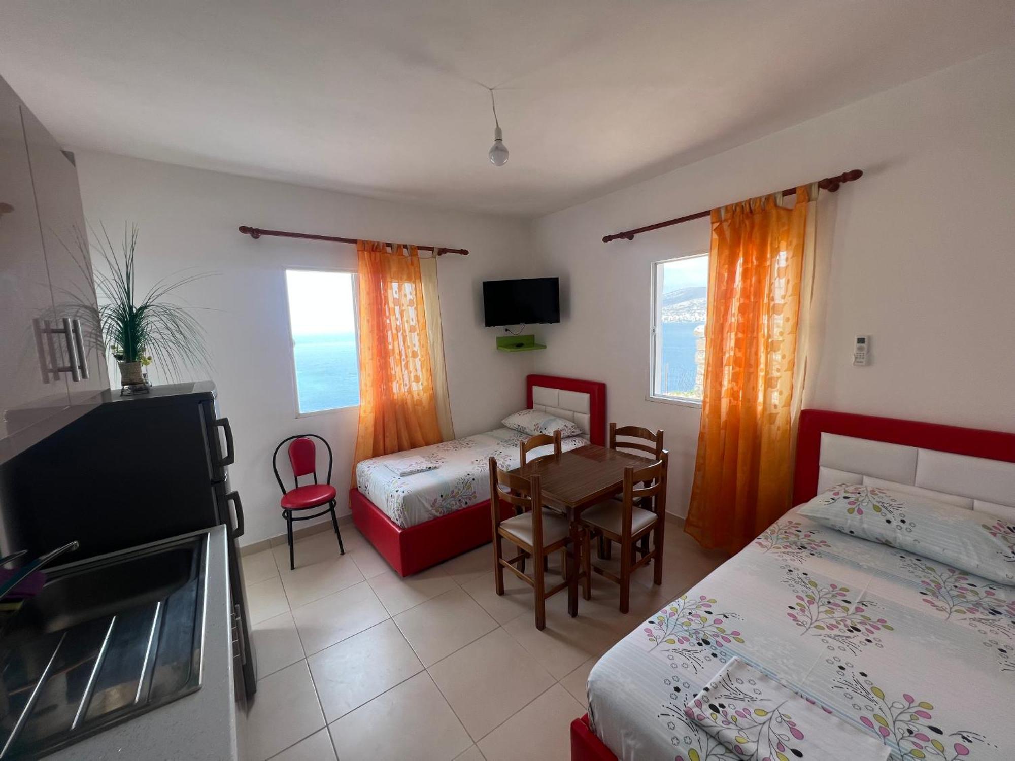 Prive Hill Saranda Villa Bagian luar foto